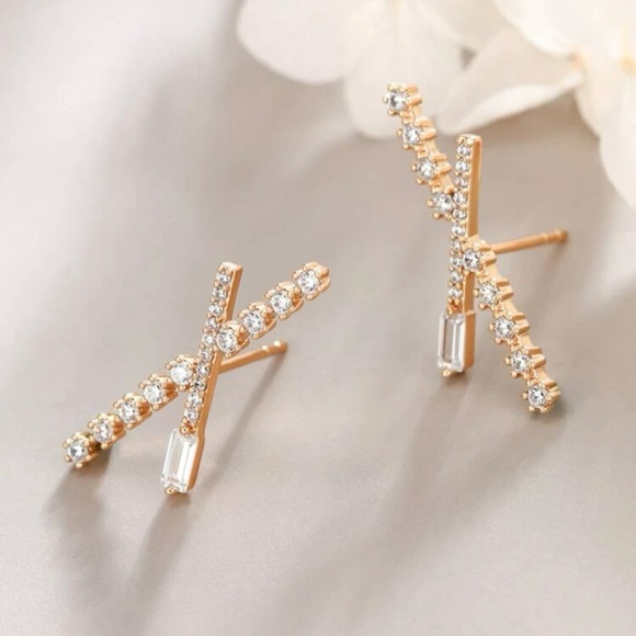 18K Gold Plated Cubic Zirconiq Earrings - Picture 3 of 4